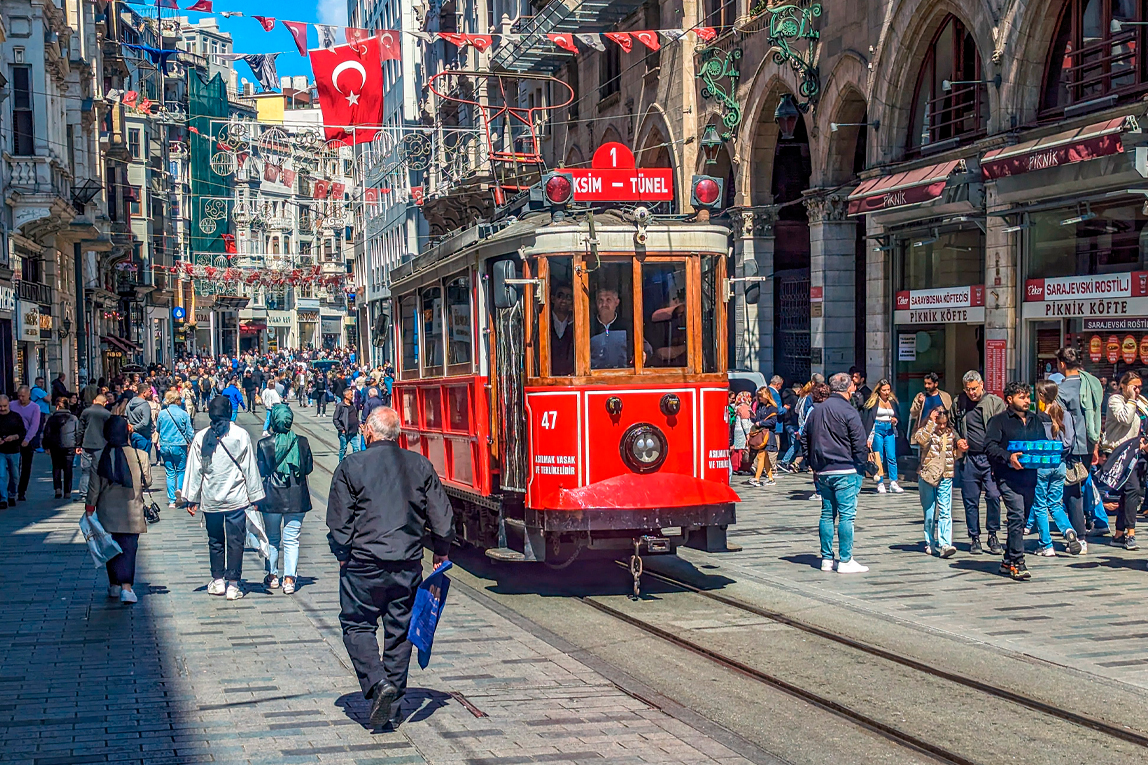 Titanic City Hotel Taksim - Gallery Image 4
