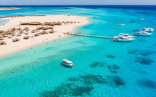 LET THE SEA SET YOU FREE – HURGHADA 1
